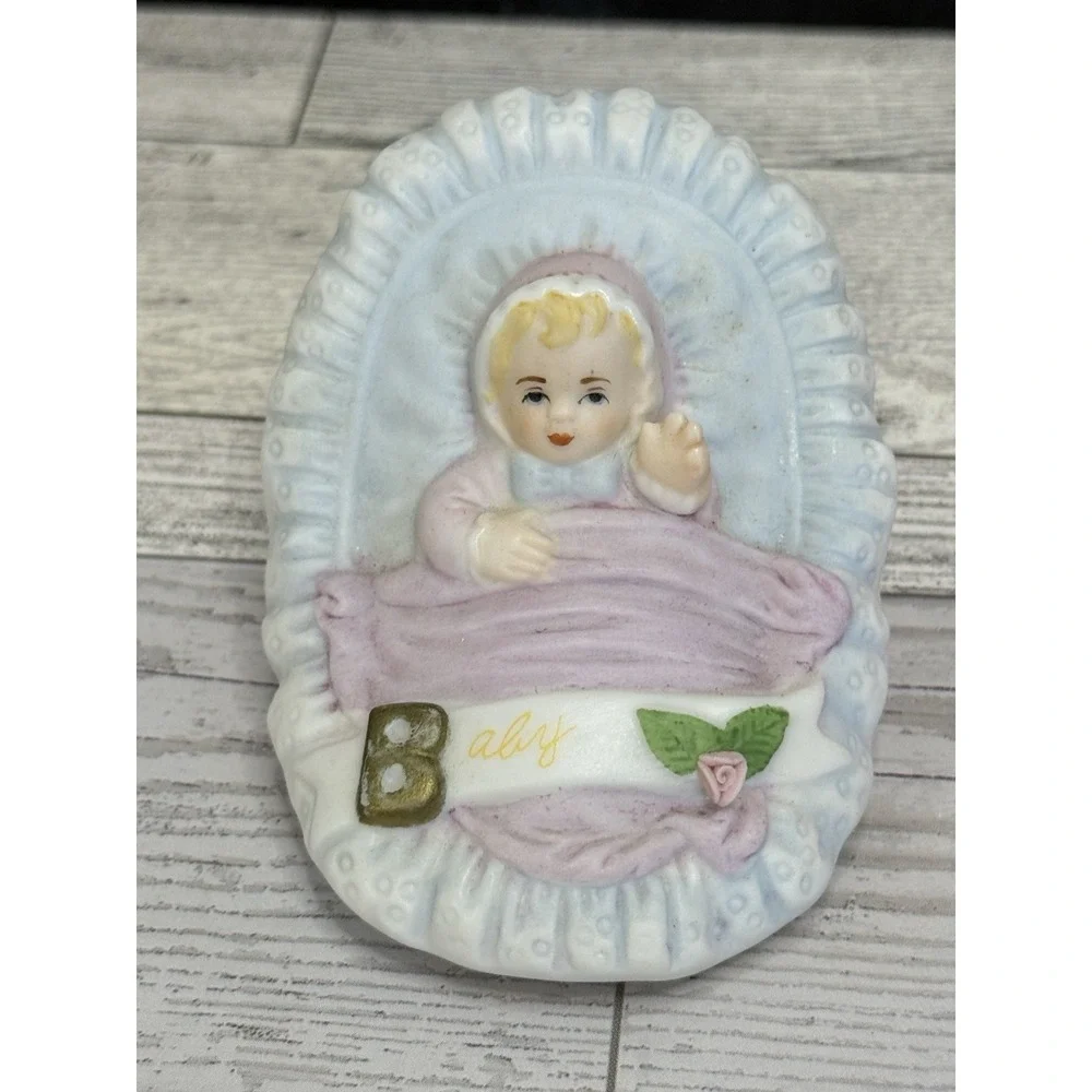Growing Up Enesco 1983 Birthday Girls Baby Figurine Blonde Hair‎ Cake Topper EUC